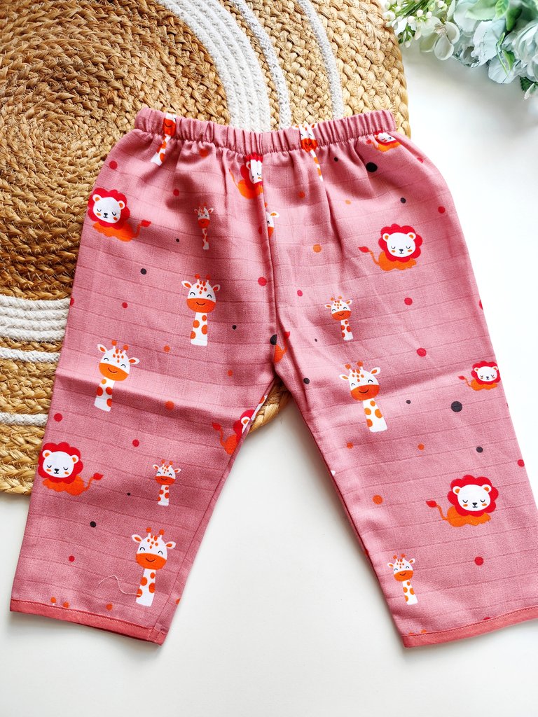 Muslin Pant - Pink Giraffe & Lion Print