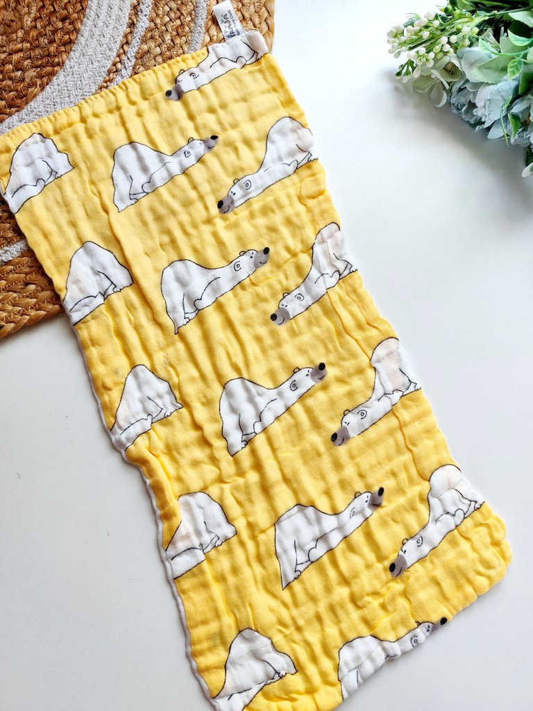 Muslin Shoulder Burp Cloth(50*25cm)- Yellow Polar Bear Print