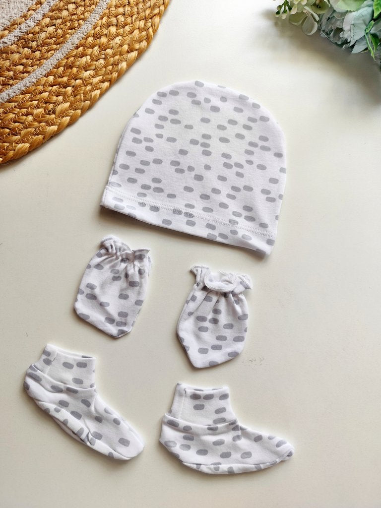 Cap Mittens Booties Set- Grey Dash Print