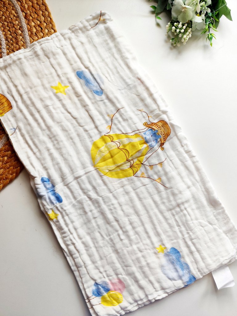 6 layered Crinkled Muslin Towels- Hot Air Balloon