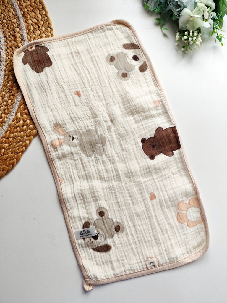 Crinkled Muslin Burp Cloth- Teddy Bear & Bunny Print