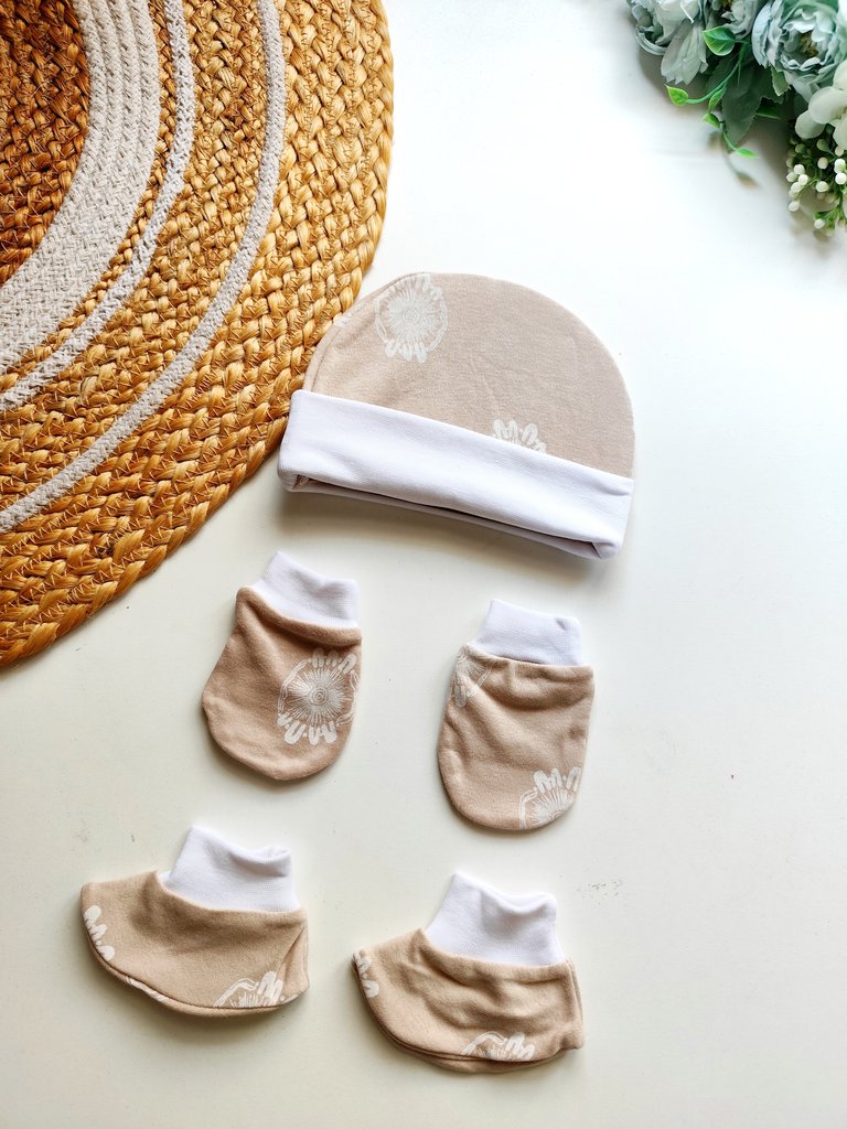 Cap Mitten Booties- Beige Floral Print