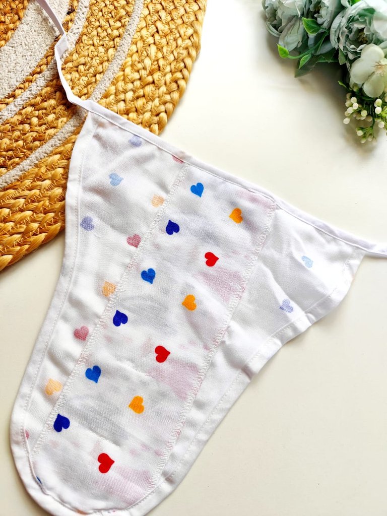 Muslin 3 Layered Nappies - Multicolored Hearts