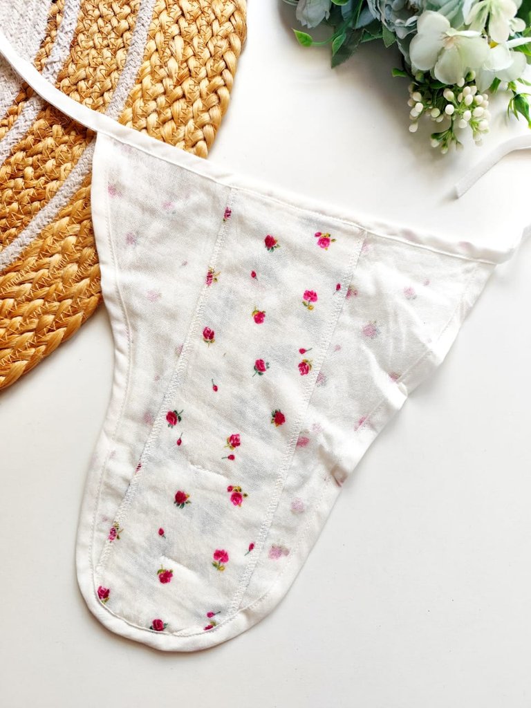 Muslin 3 Layered Nappies - Small Pink Roses