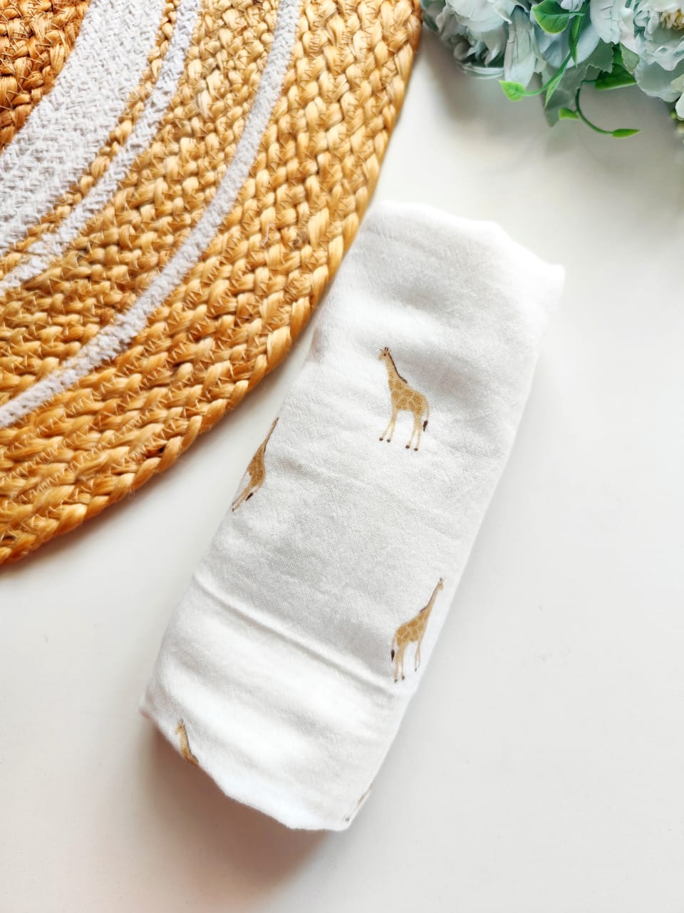 Muslin Bath Towels - White Giraffe Print
