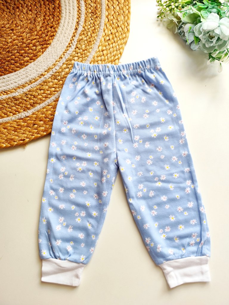 Hosiery Cotton Pant- Light Blue Daisy Print