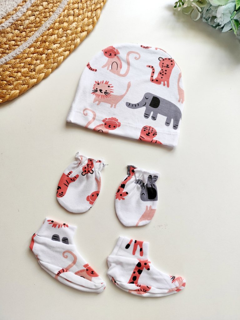 Cap Mittens Booties Set- Safari Animals