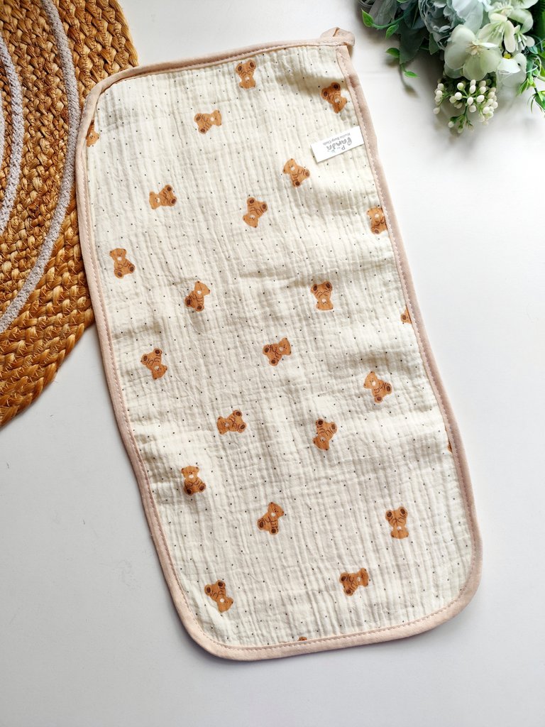 Crinkled Muslin Burp Cloth- Teddy Bear Print