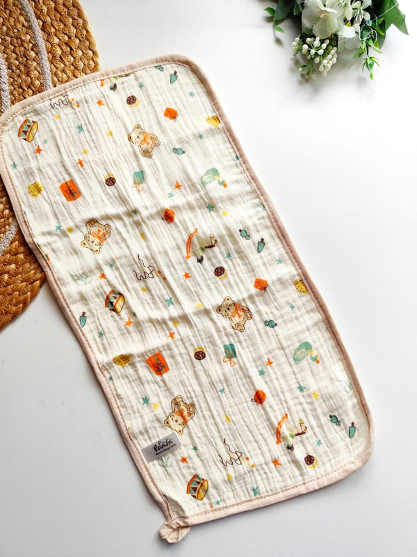 Crinkled Muslin Burp Cloth- Playful Teddy