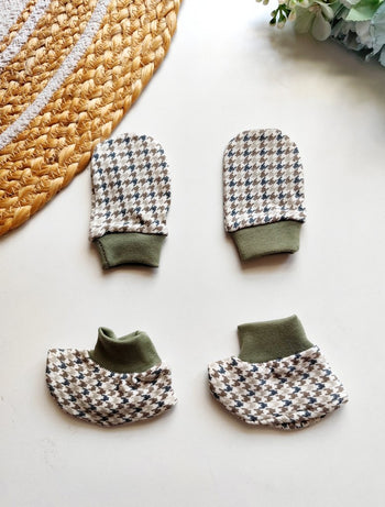 Mitten Booties Set- Olive Houndstooth