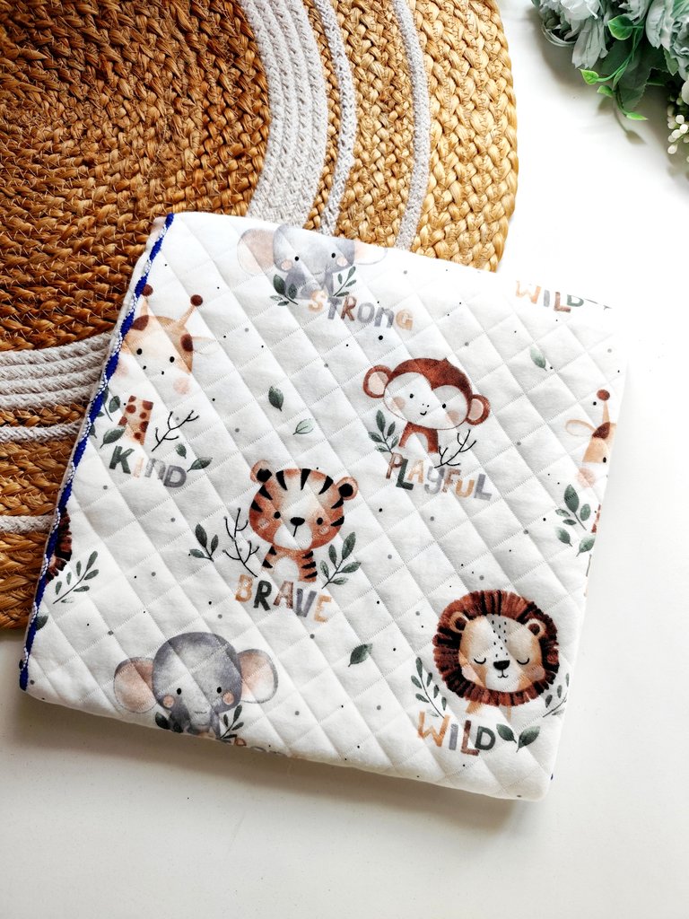 Muslin Blanket (85*85 cm)- Jungle Safari Animals