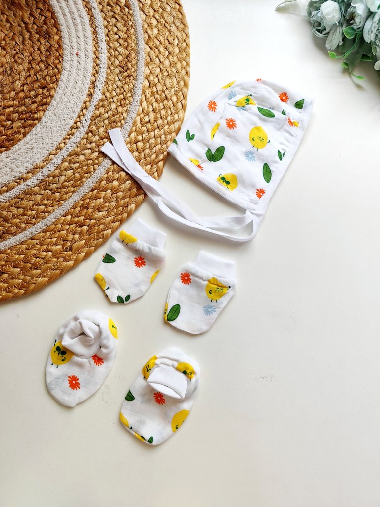 Cap Mitten Booties- Lemon Print