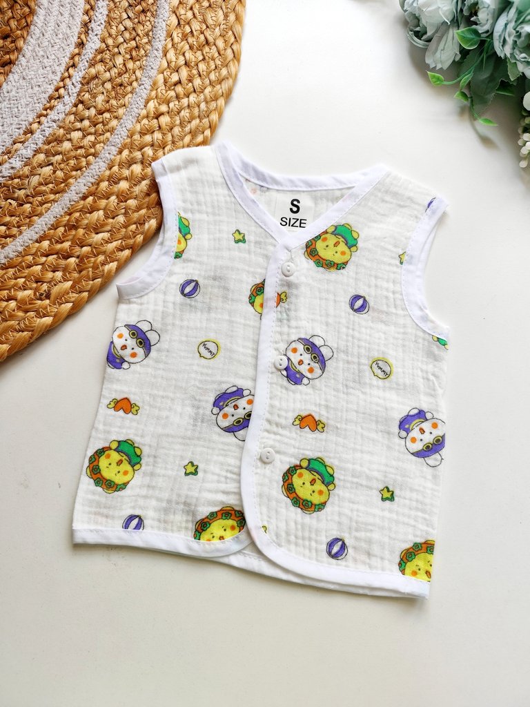 Crinkled Muslin Jablas- Playful Cartoon Friends