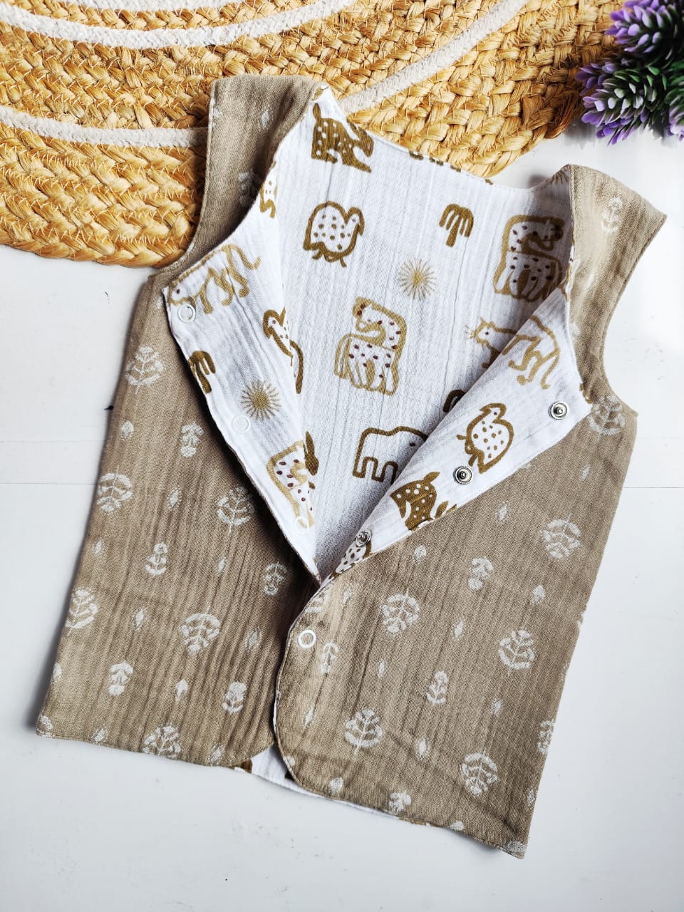 Reversible Muslin Jabla (Open to Check Print Variations) image 3