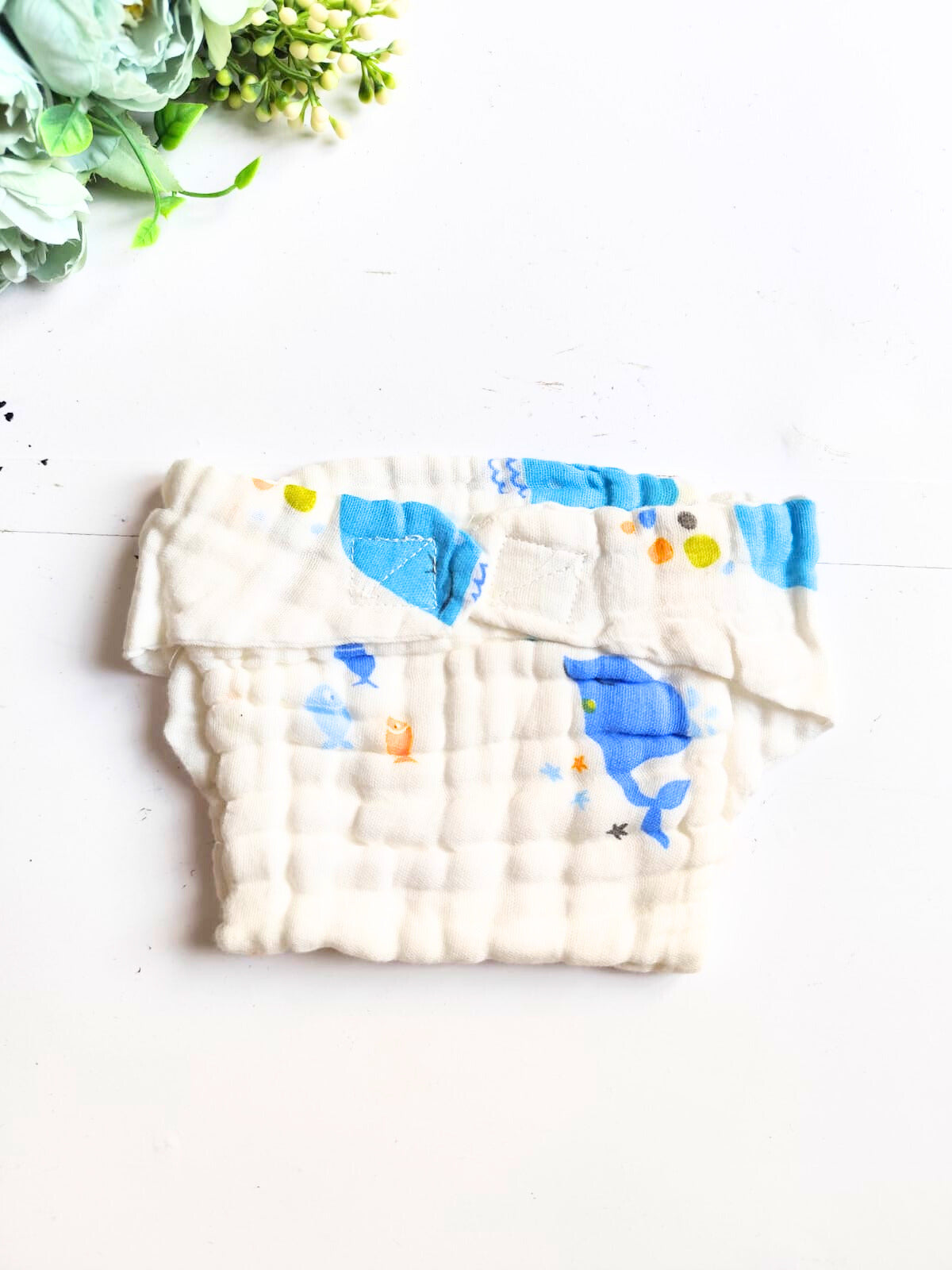 White Muslin Crinkled Nappy - 6 Layered - Single Piece (Random Print) image 1