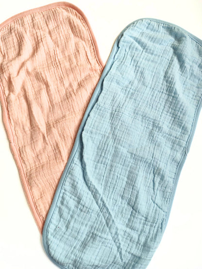 Pack of 2 Shoulder Burp Cloth (Random Colors) image 0