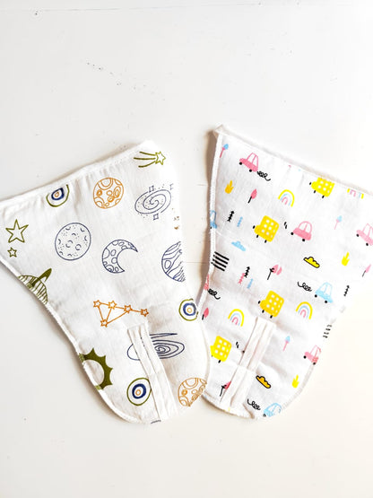 Muslin Sponge Nappies - Pack of 2 (0 - 6 Months) (Random Prints) image 0