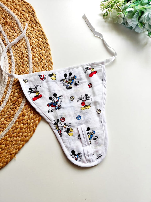 White Muslin 4 layered Nappy - Mickey Soccer