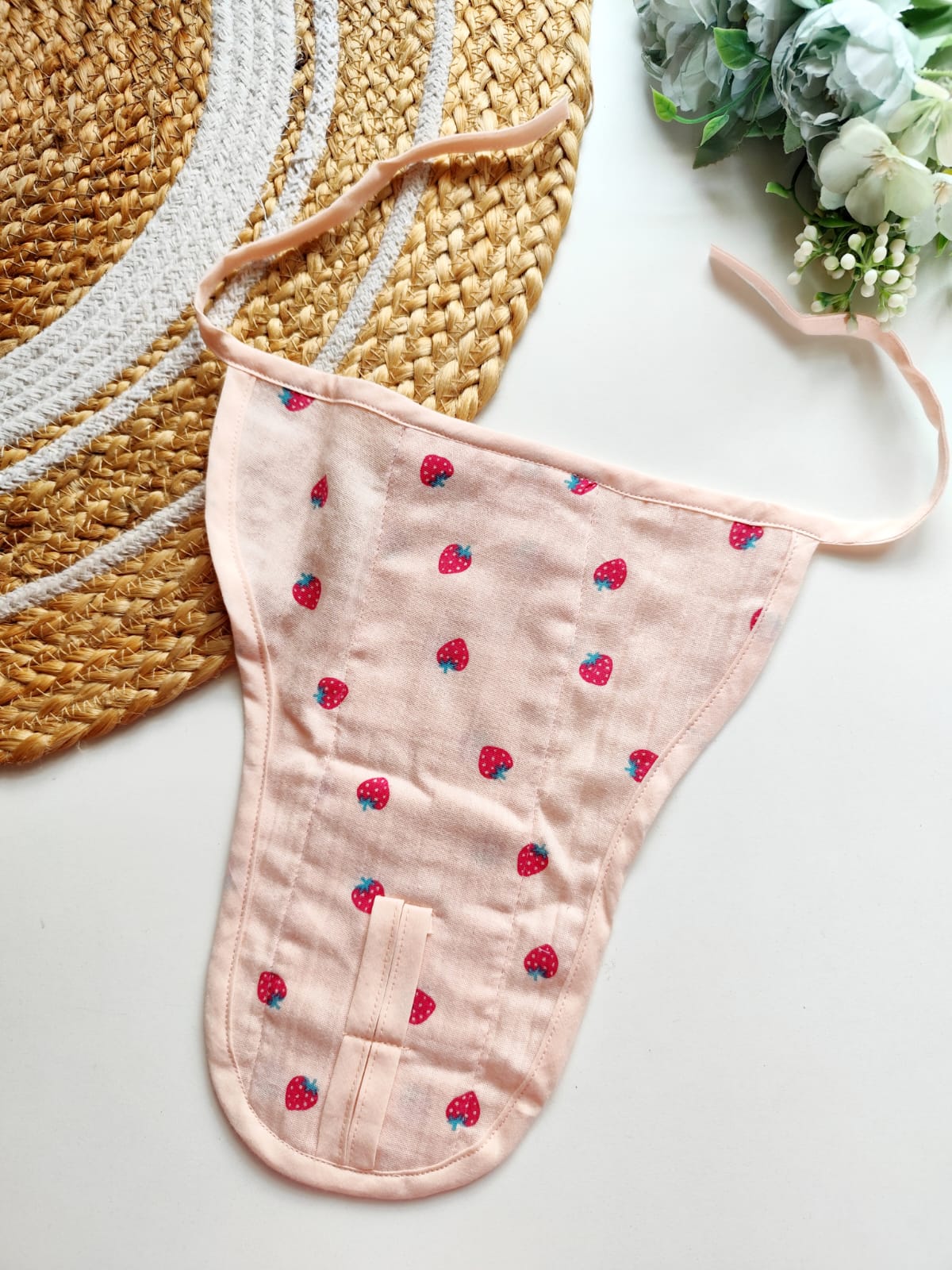 Muslin 3 Layered Nappies - Strawberries