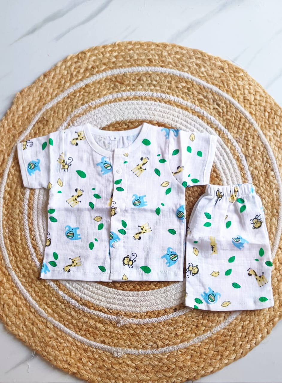 Muslin Half Sleeve Jabla Set - Giraffe Print - 6 - 9 M image