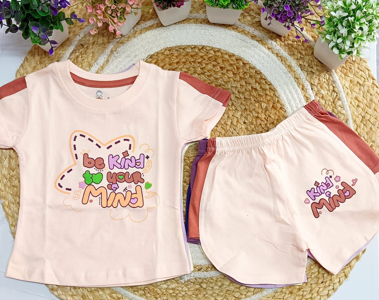 T Shirt with Trouser Set - Be Kind to your Mind Print image 3