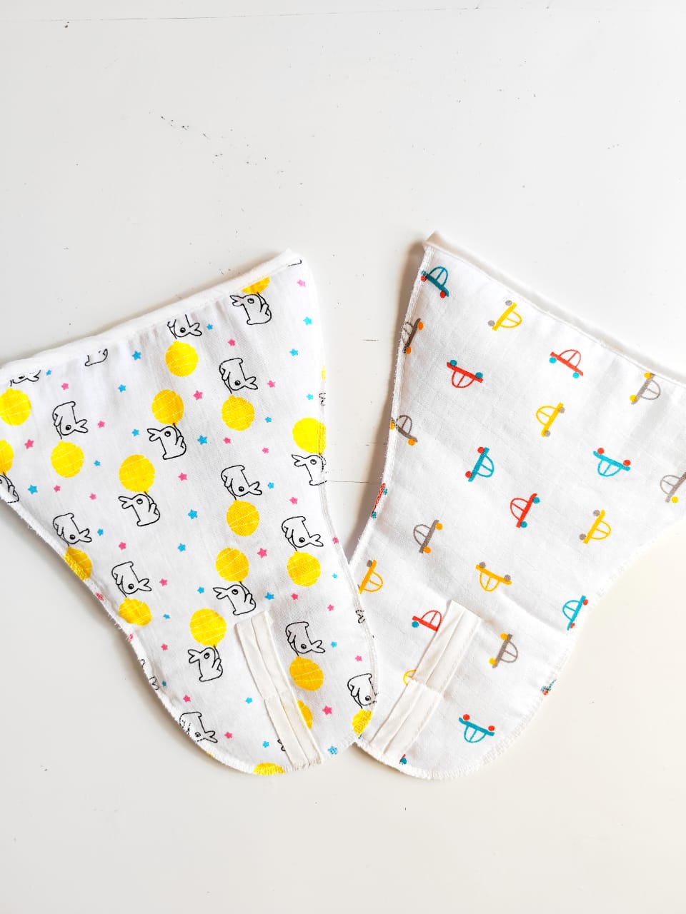 Muslin Sponge Nappies - Pack of 2 (0 - 6 Months) (Random Prints) image 1